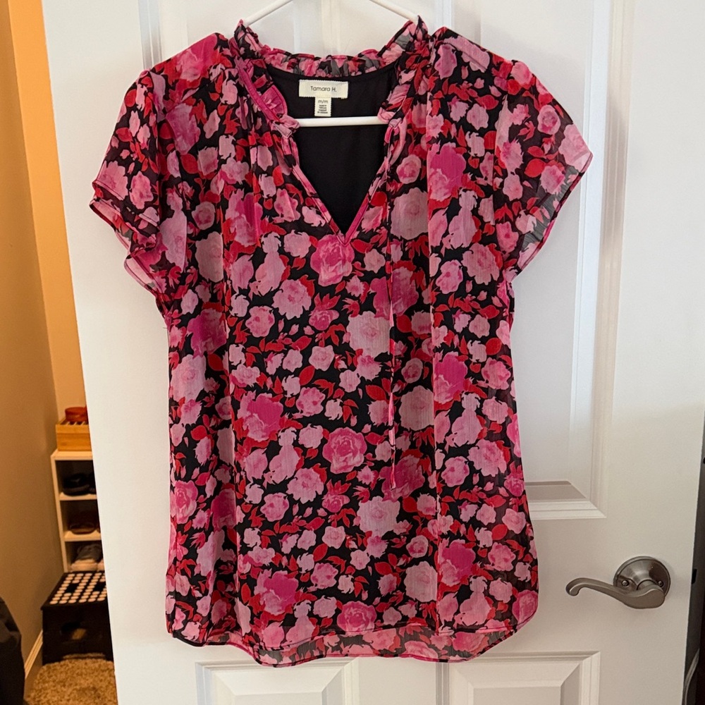 Floral Pink and Black Blouse | Size Medium